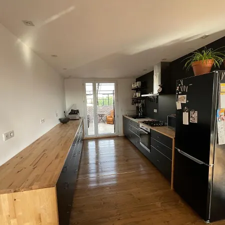 Francisco アパート *